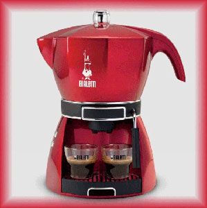  foto macchina espresso per casa a forma di caffettiera moka colorata rosso della Bialetti